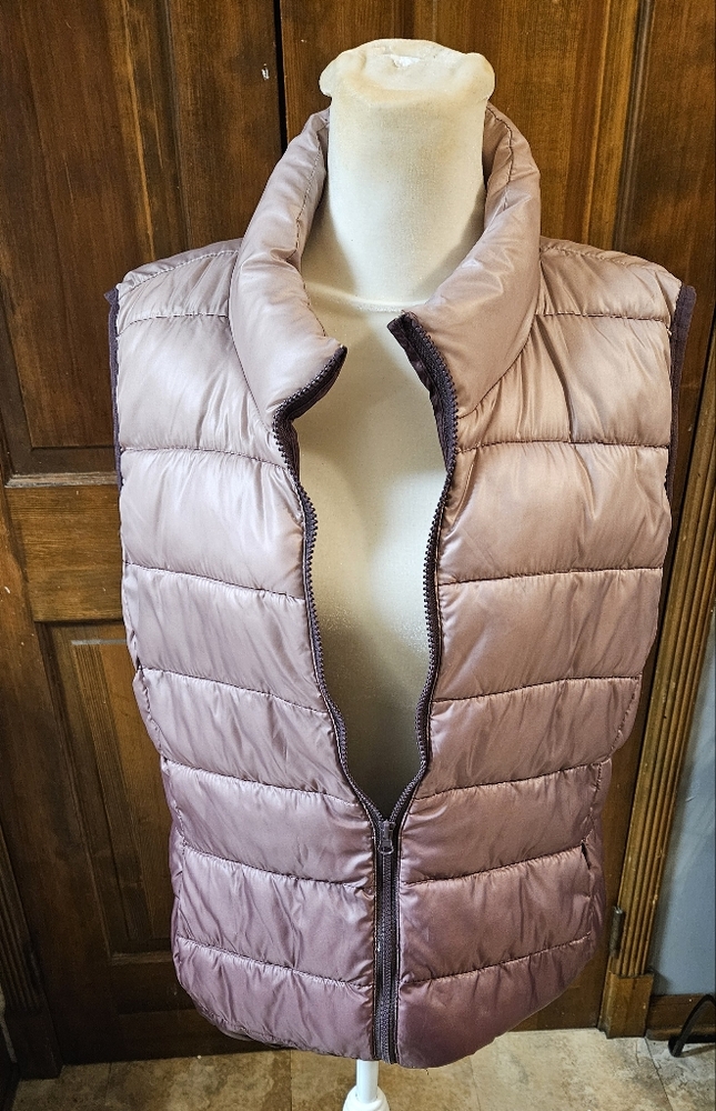 Jackson Hole Outerwear. Quilted Puffer Vest